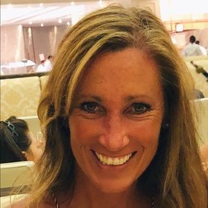 Meet your Posher, Denise